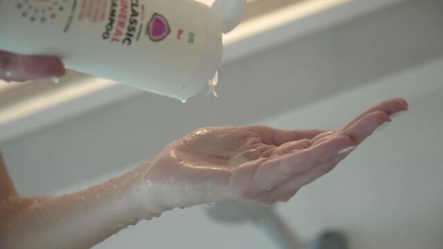 Your quality daily routine with Malina Mineral Shampoo - 100% Vegan

#vegan #routine #veganhair #hair #shampoo